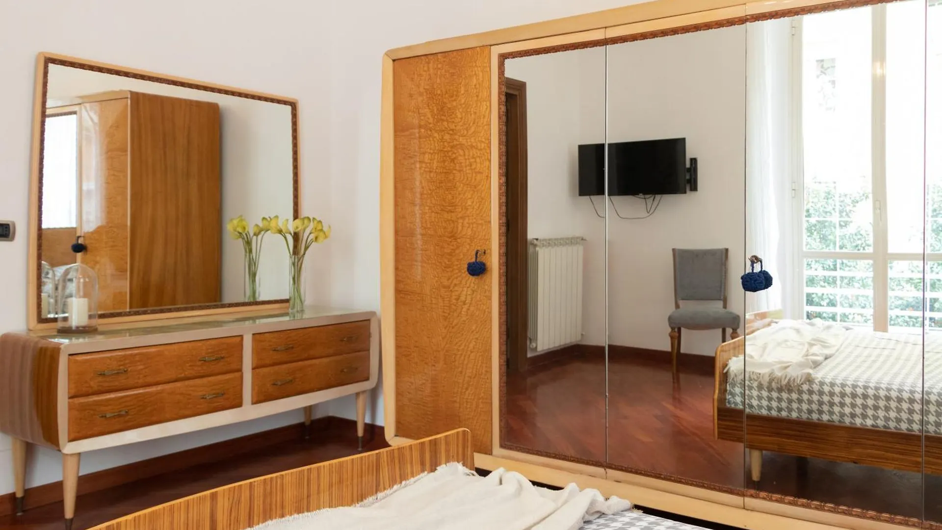 Iside Residence Rome Apartment